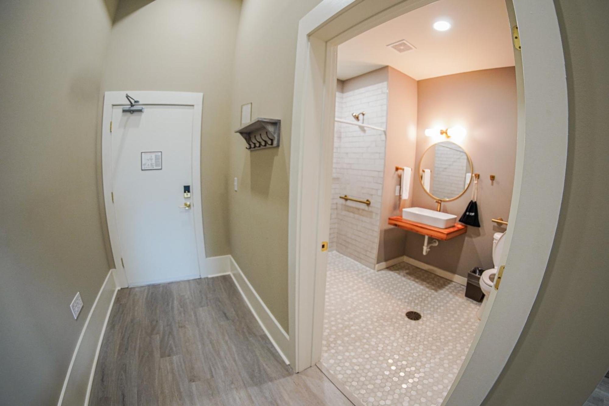 Hotel Whiskey In Pascagoula Kültér fotó