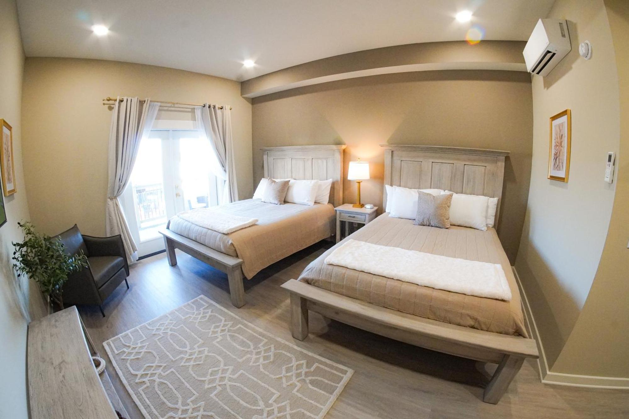 Hotel Whiskey In Pascagoula Kültér fotó